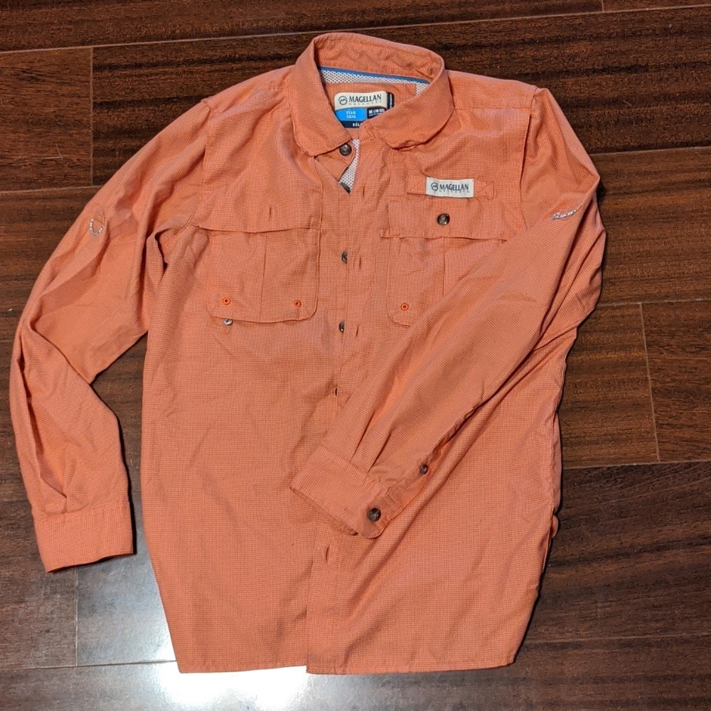 Magellan fishing shirt boys Medium